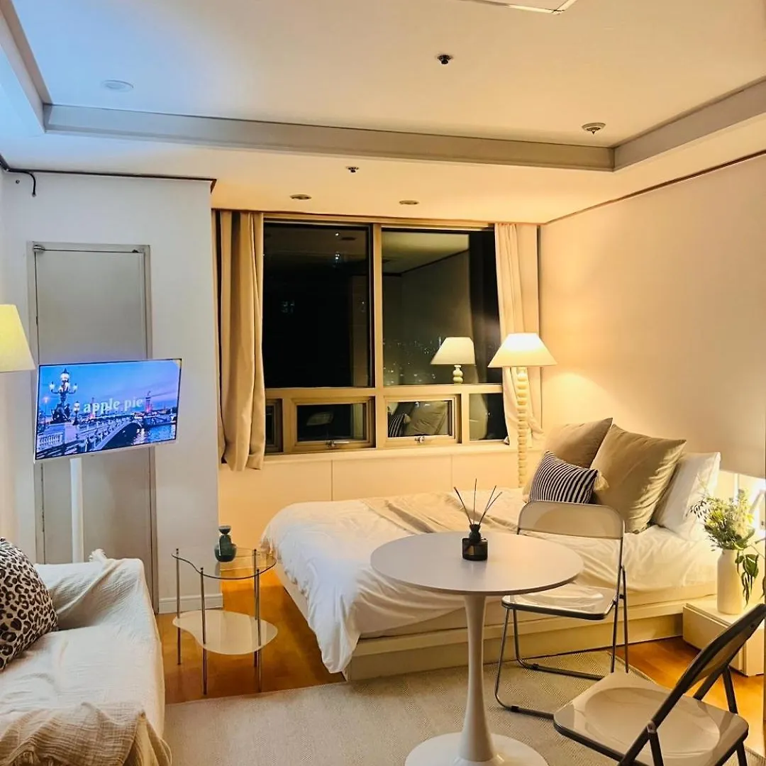 Sinsa Woori House Appartement Seoel