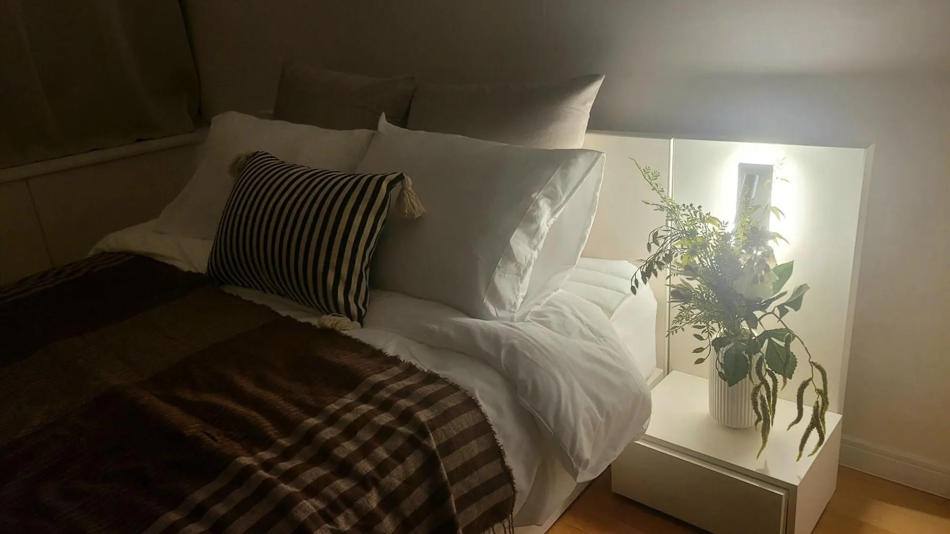 Апартаменты Sinsa Woori House Сеул